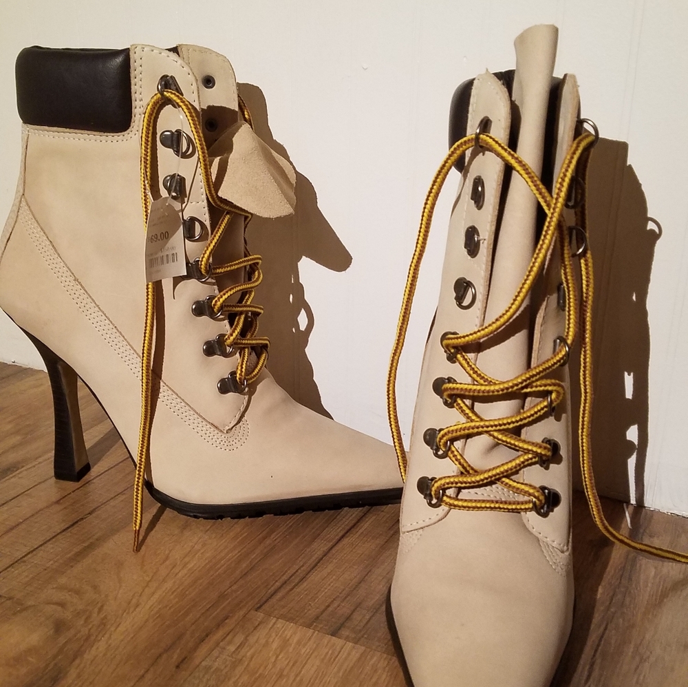 Andrew Steven's Jenny Heeled Boots, Cream